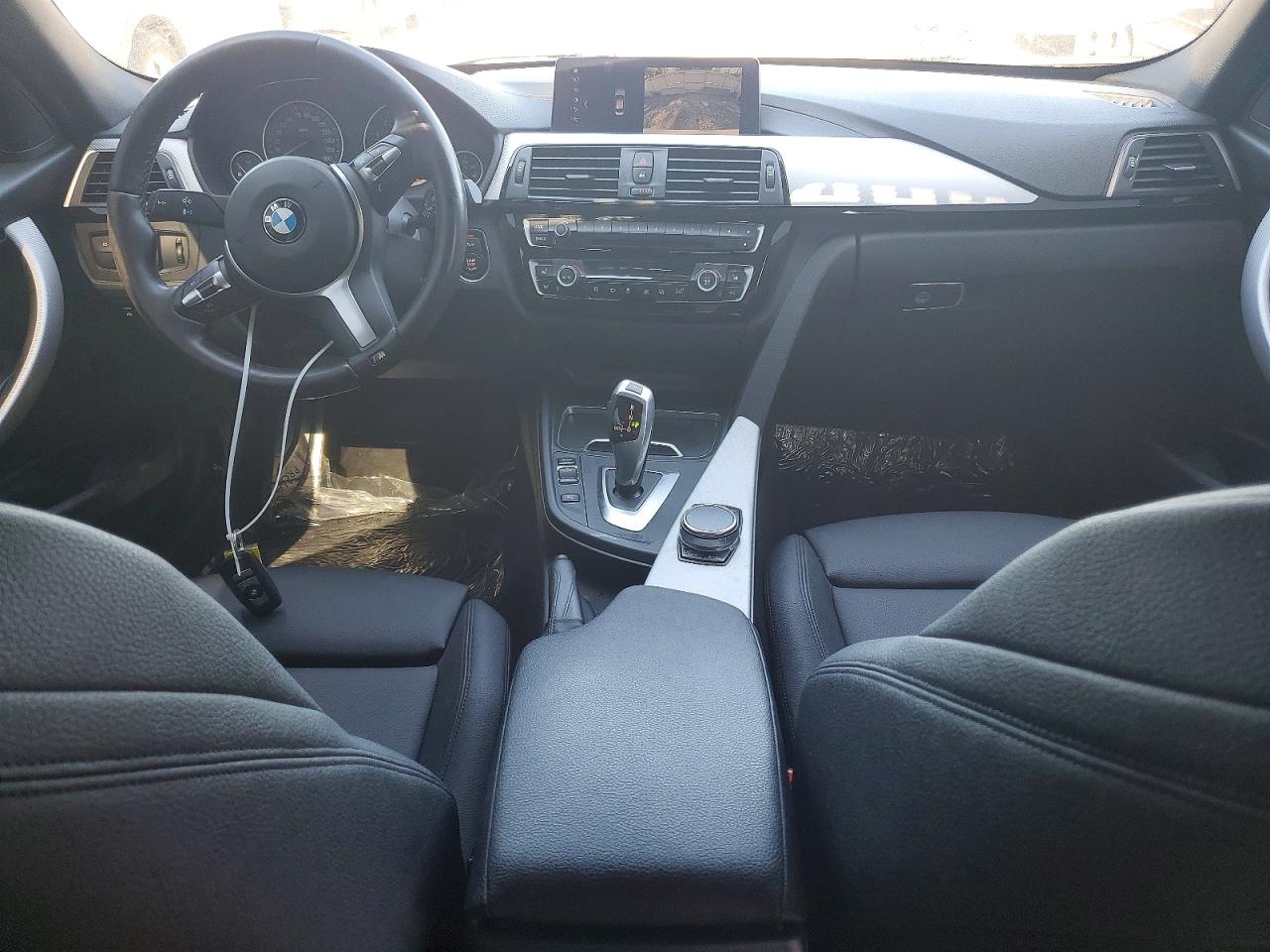 2018 BMW 330