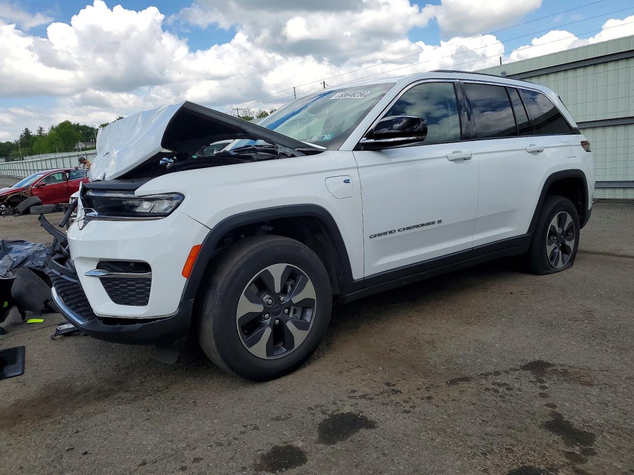2022 JEEP GRAND CHEROKEE