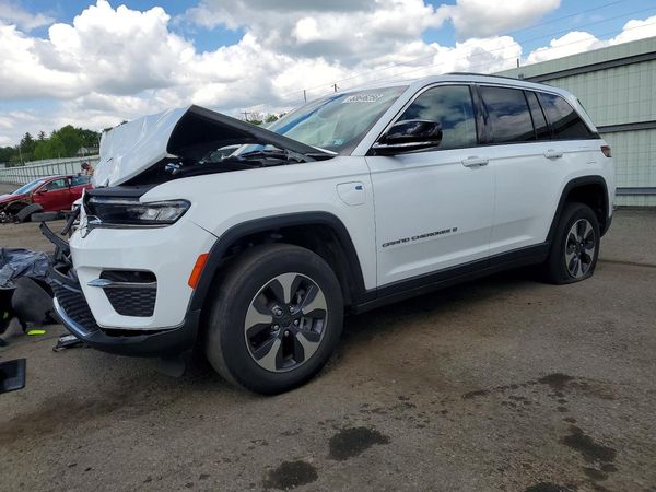 2022 JEEP GRAND CHEROKEE