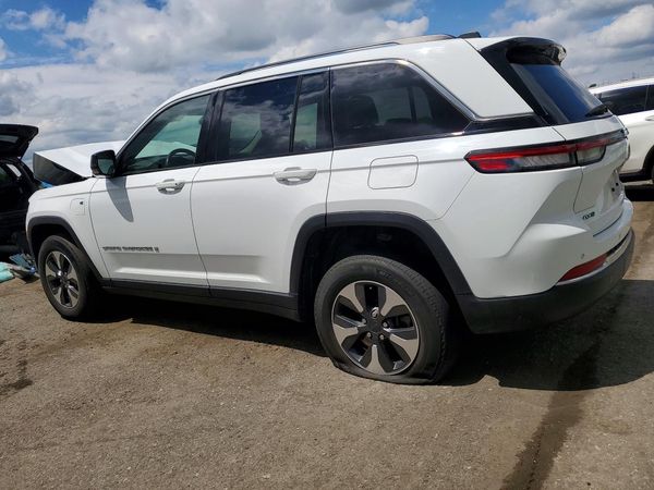 2022 JEEP GRAND CHEROKEE
