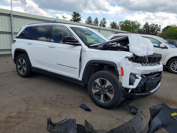 2022 JEEP GRAND CHEROKEE