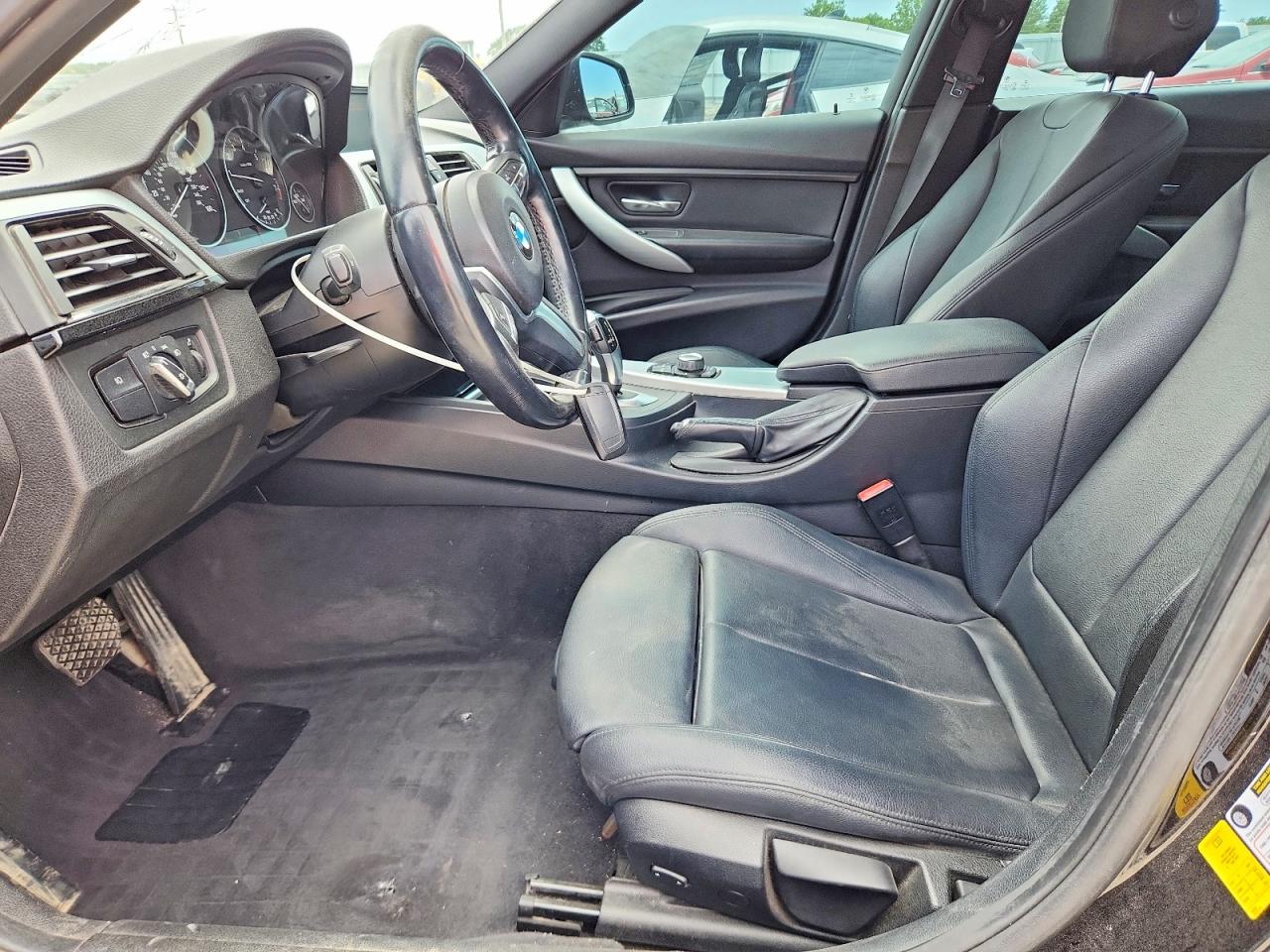 2015 BMW 320 SA