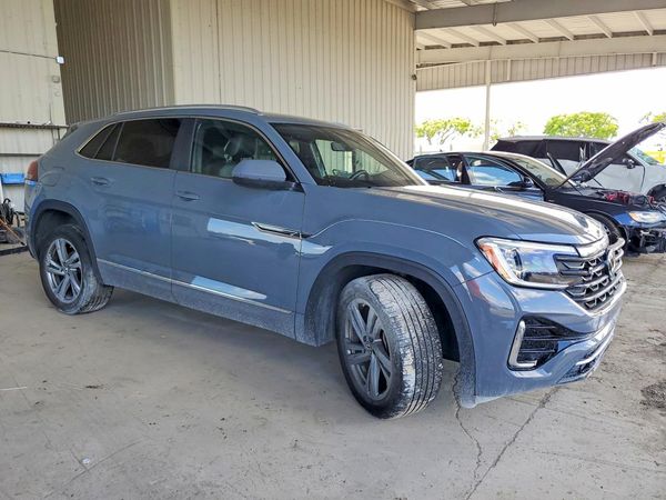 2024 VOLKSWAGEN ATLAS CROSS SPORT 4Motion SEL R-Line