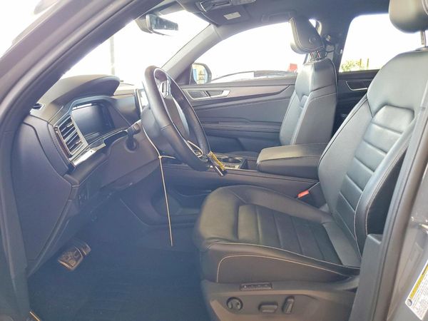 2024 VOLKSWAGEN ATLAS CROSS SPORT 4Motion SEL R-Line