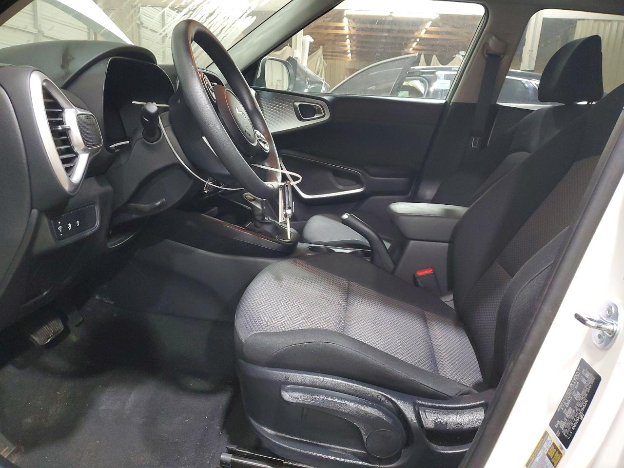 2025 KIA SOUL LX, S