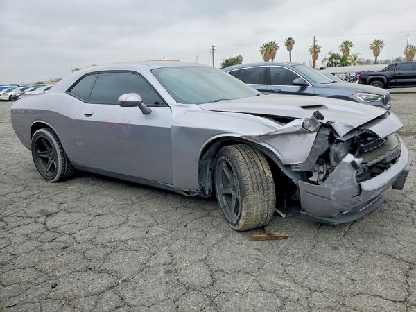 2015 DODGE CHALLENGER SXT
