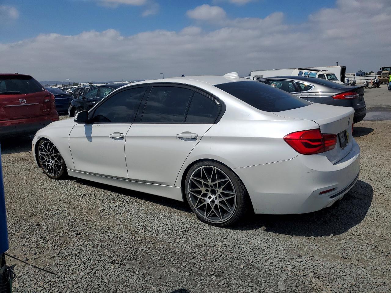 2016 BMW 328