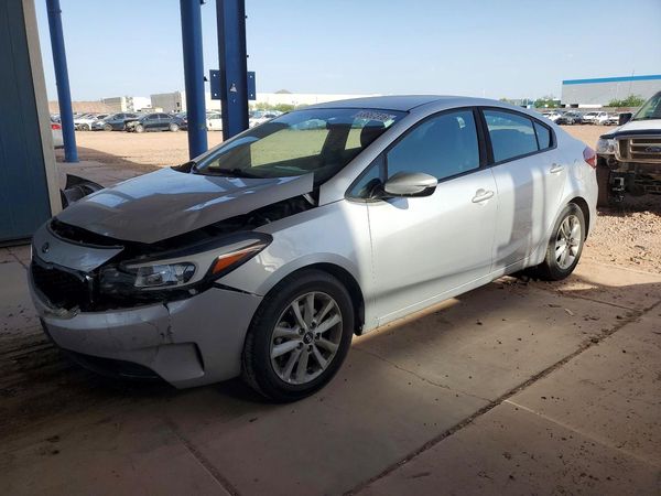 2017 KIA FORTE