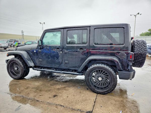 2015 JEEP WRANGLER UNLIMITED SAHARA 4X4