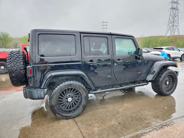 2015 JEEP WRANGLER UNLIMITED SAHARA 4X4
