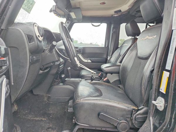 2015 JEEP WRANGLER UNLIMITED SAHARA 4X4