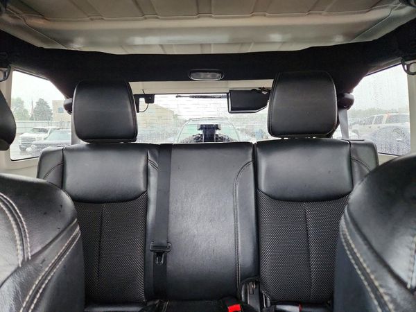 2015 JEEP WRANGLER UNLIMITED SAHARA 4X4