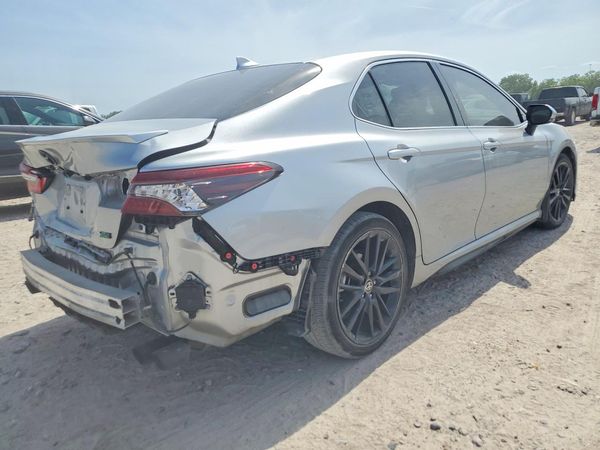 2023 TOYOTA CAMRY