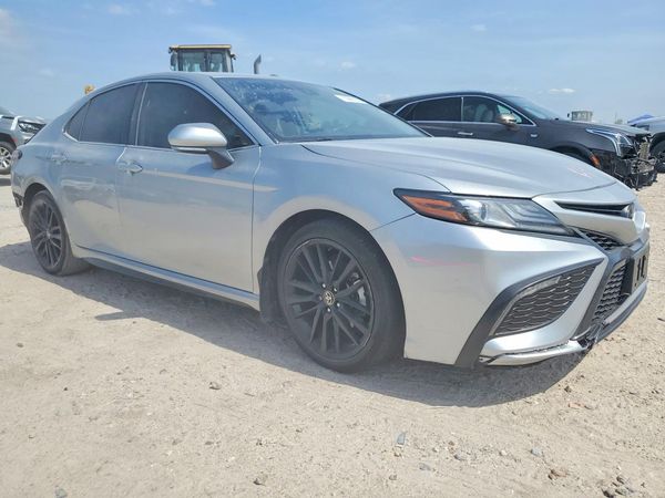 2023 TOYOTA CAMRY