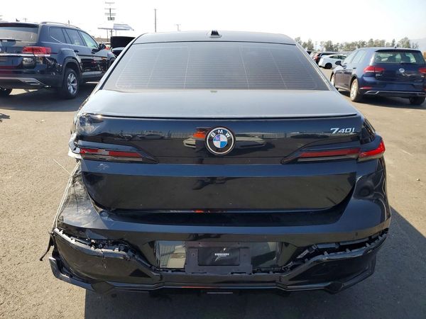2023 BMW 740
