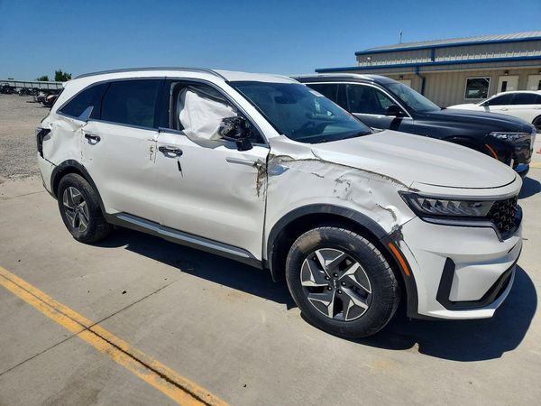 2022 KIA SORENTO S