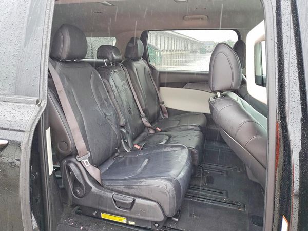 2024 KIA CARNIVAL