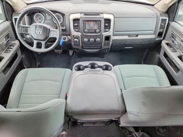 2019 RAM 1500 CLASSIC SLT