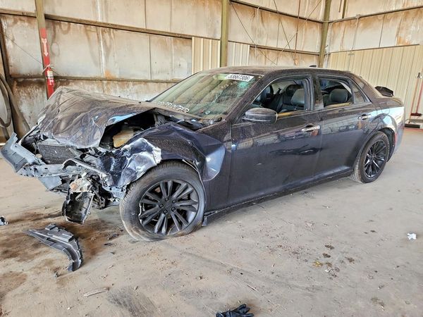 2016 CHRYSLER 300 300C — Front 3/4