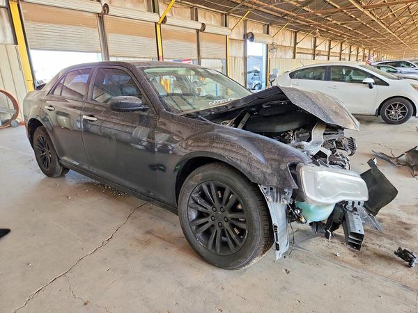 2016 CHRYSLER 300 300C — Passenger 3/4
