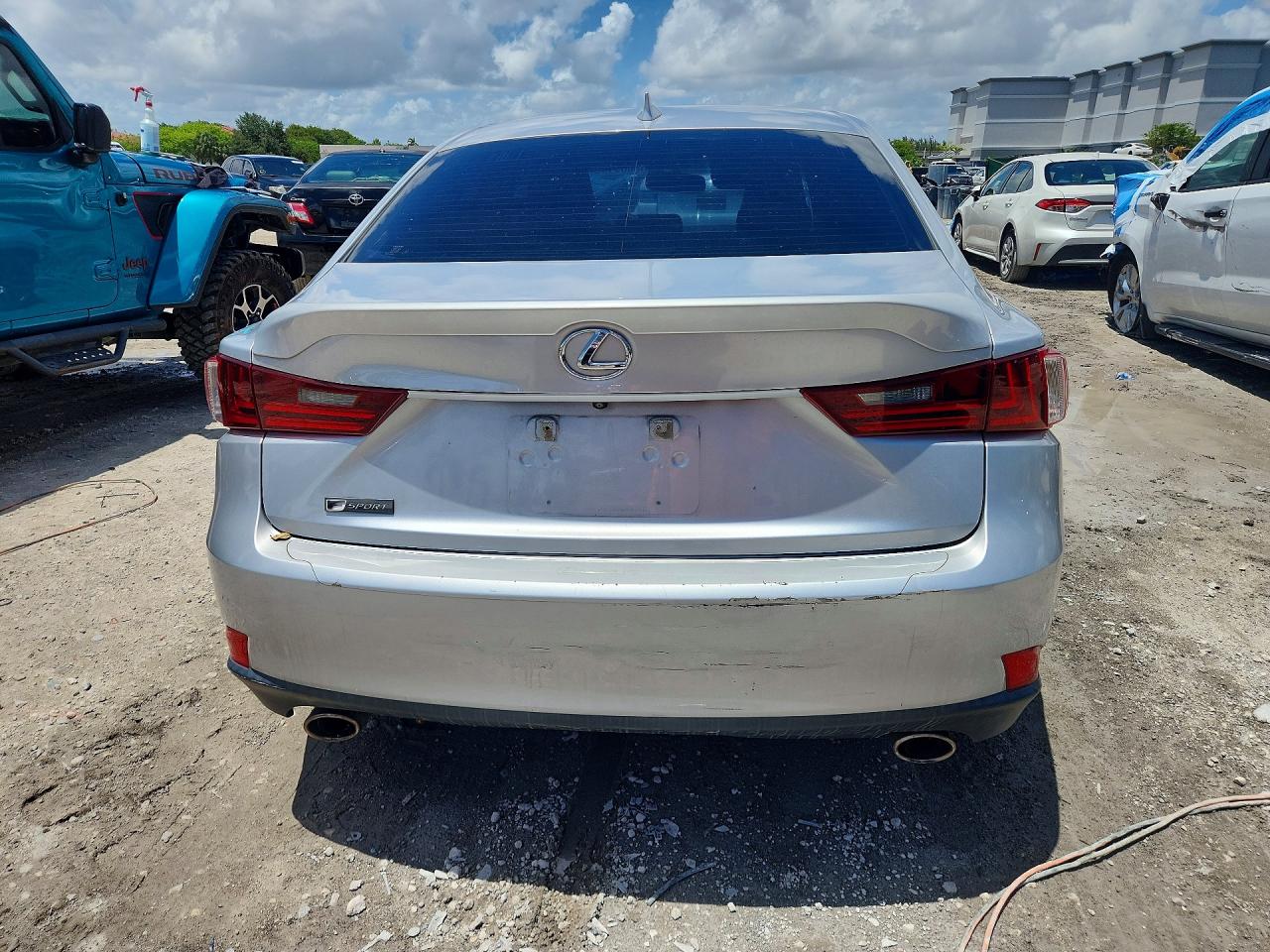 2016 LEXUS IS 200t