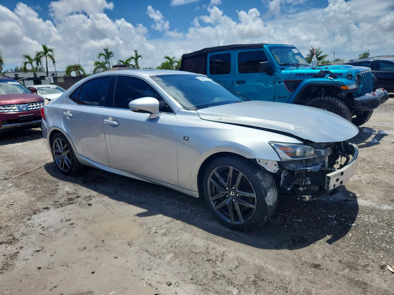 2016 LEXUS IS 200t
