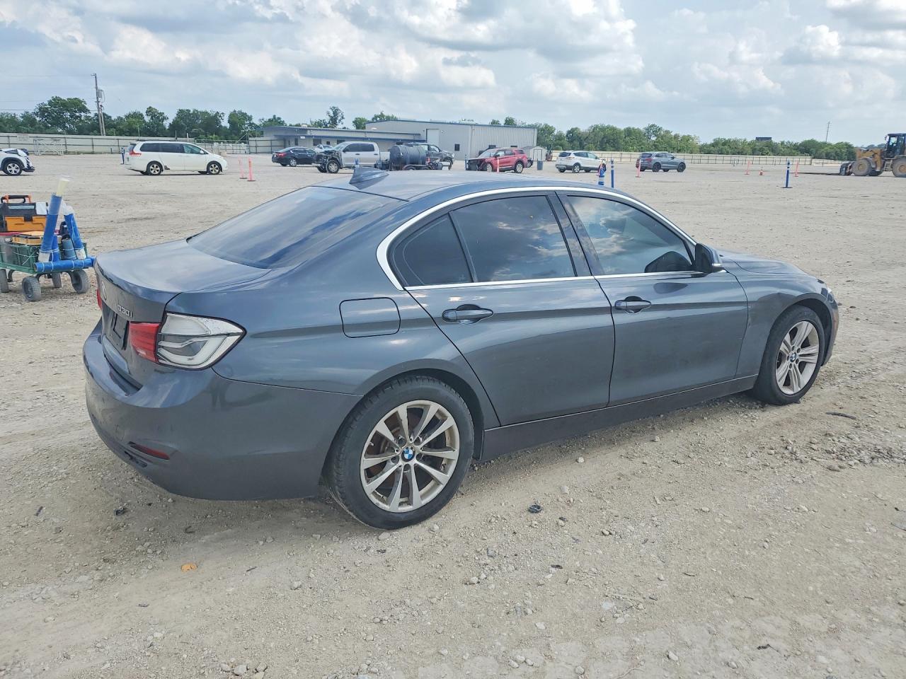 2017 BMW 330