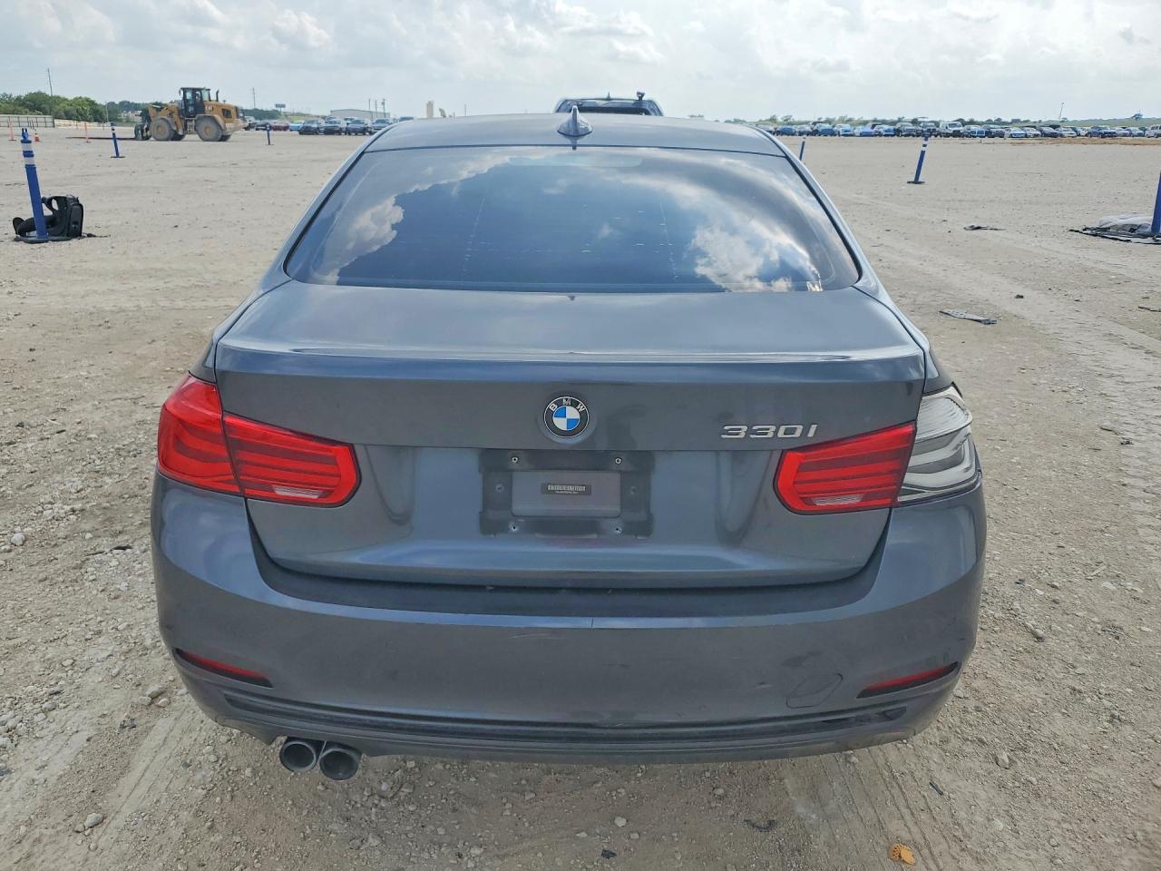 2017 BMW 330