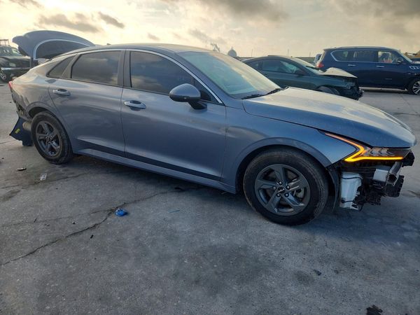 2022 KIA K5 LX