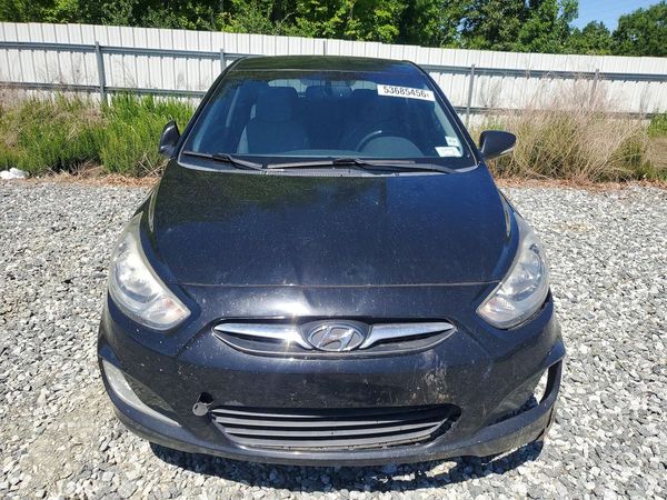 2013 HYUNDAI ACCENT GLS Premium/ SE
