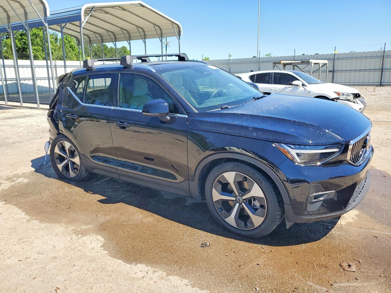 2025 VOLVO XC40 Plus Bright