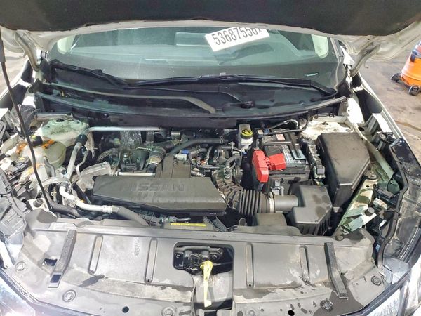 2025 NISSAN ROGUE S — Engine bay