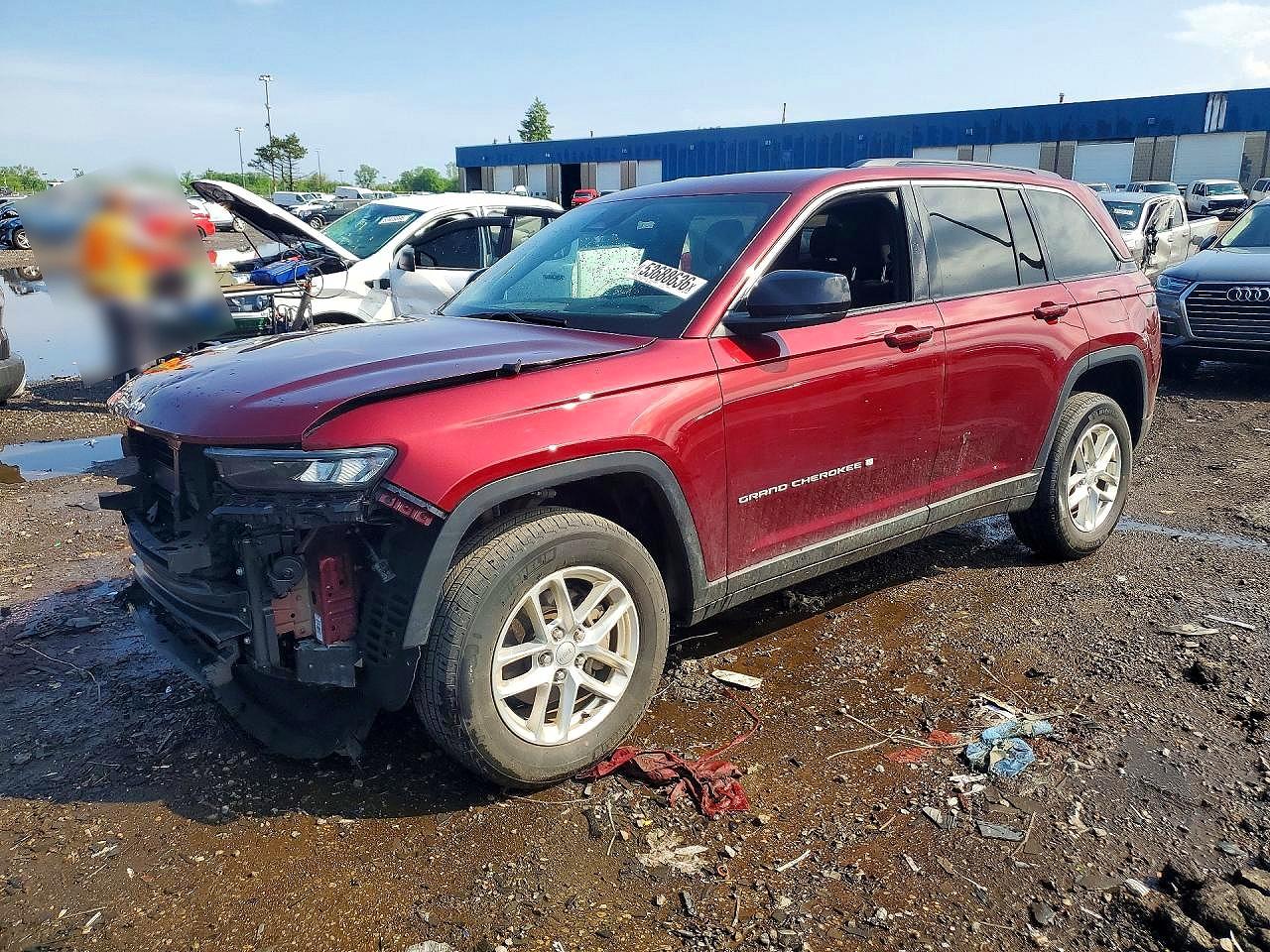 2024 JEEP GRAND CHEROKEE LAREDO 4X4