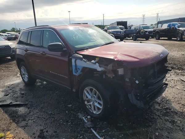 2024 JEEP GRAND CHEROKEE LAREDO 4X4