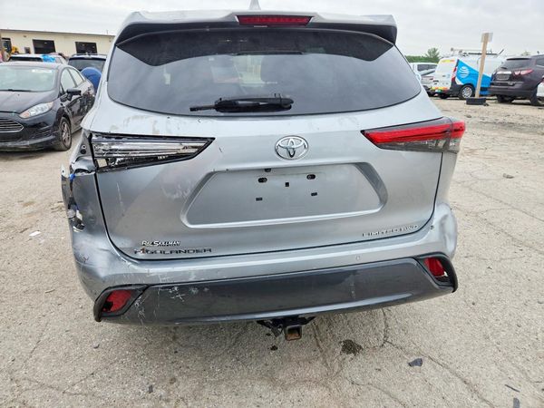 2020 TOYOTA HIGHLANDER Limited