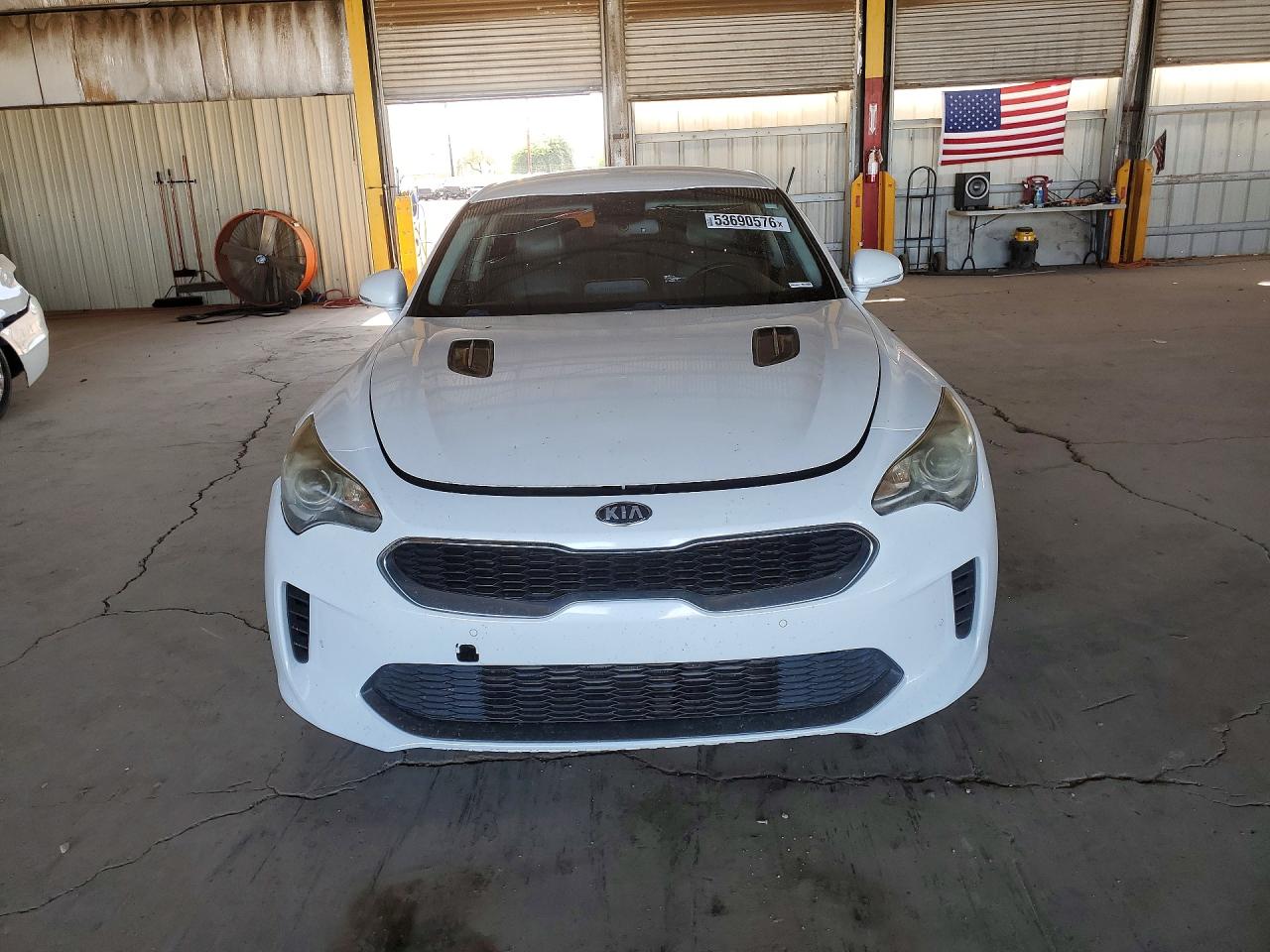 2019 KIA STINGER Base