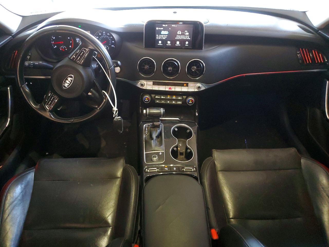 2019 KIA STINGER Base