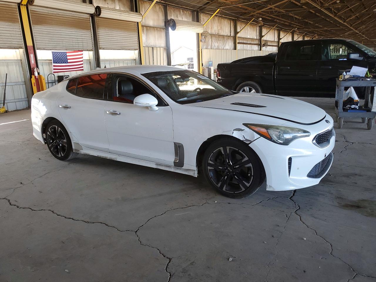 2019 KIA STINGER Base