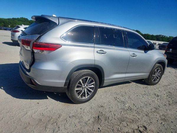 2018 TOYOTA HIGHLANDER SE/XLE