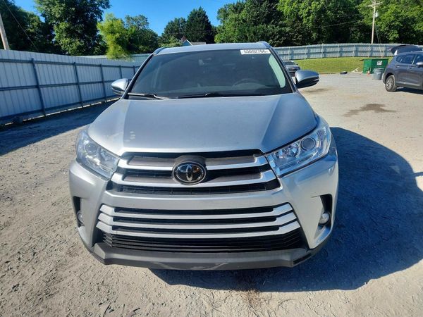 2018 TOYOTA HIGHLANDER SE/XLE