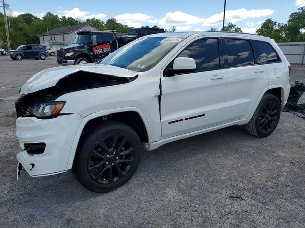 2019 JEEP GRAND CHEROKEE LAREDO 4X4