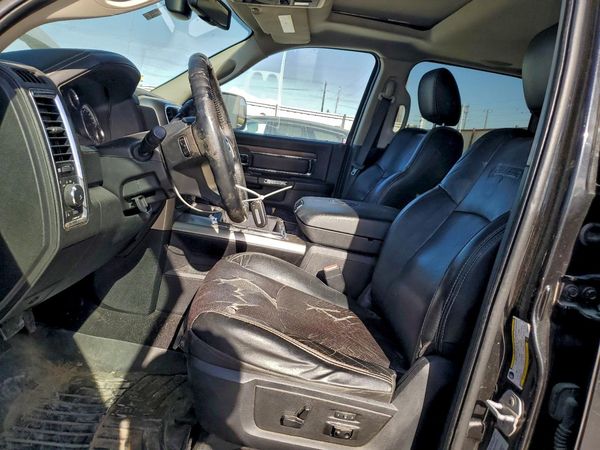 2015 RAM 2500 LARAMIE MEGA CAB 4X4