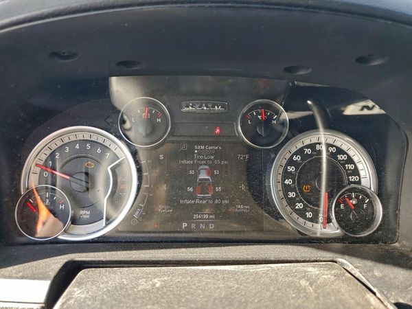 2015 RAM 2500 LARAMIE MEGA CAB 4X4