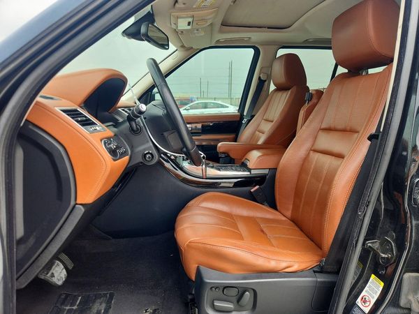 2013 LAND ROVER RANGEROVER HSE LUX