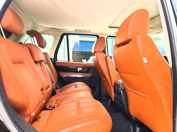 2013 LAND ROVER RANGEROVER HSE LUX
