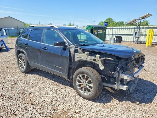 2019 JEEP CHEROKEE LATITUDE PLUS 4X4