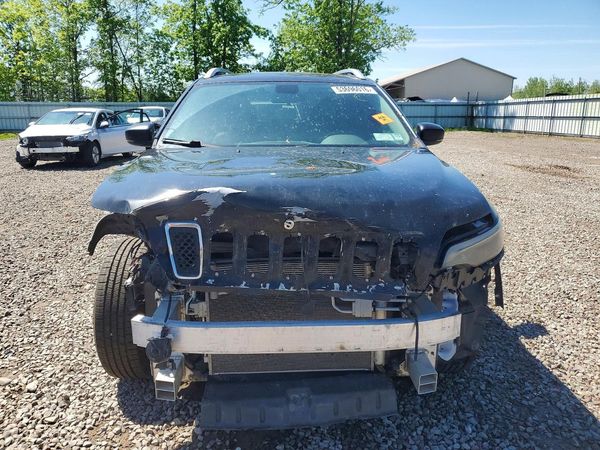 2019 JEEP CHEROKEE LATITUDE PLUS 4X4