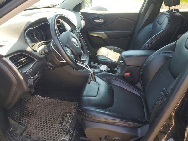 2019 JEEP CHEROKEE LATITUDE PLUS 4X4