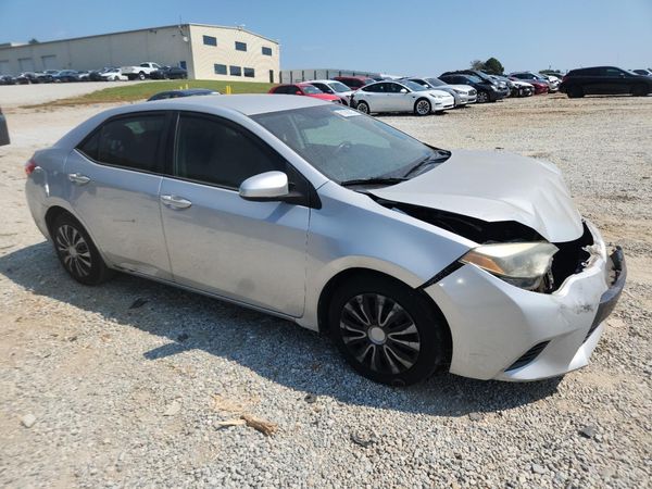 2015 TOYOTA COROLLA