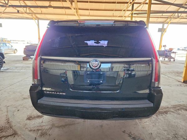 2015 CADILLAC ESCALADE ESV Standard